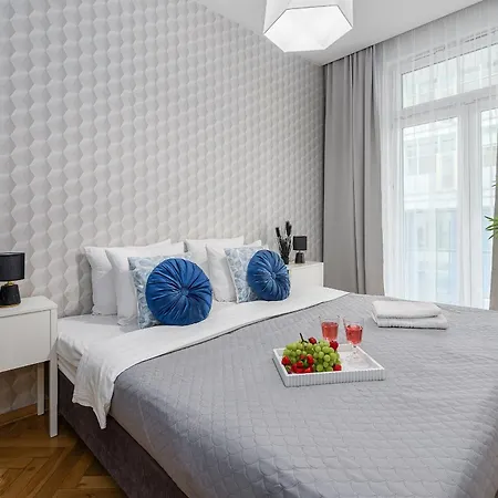 Appartement Lumina I 3-room With Balcony I Near Palac Kultury