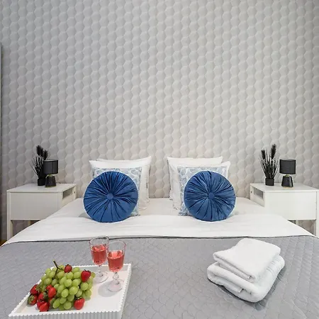 Lumina I 3-room With Balcony I Near Palac Kultury